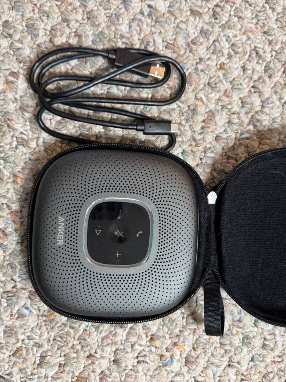 Anker PowerConf Speakerphone, Zoom Certified Conference Speaker with 6 Mics
